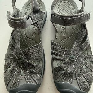 Women's KEEN Rose Closed Toe Sandals